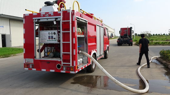 ISUZU Fire And Rescue Vehicles Foam Powder Combination For Emergency Fire Fighting