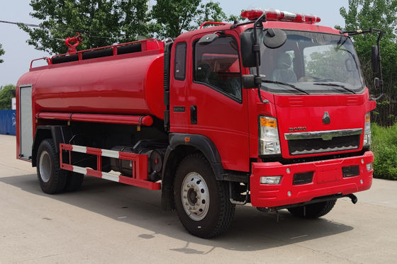 HOWO 118KW Fire Fighter Truck , 6 Wheeled 9 Ton Fire Fighting Water Truck